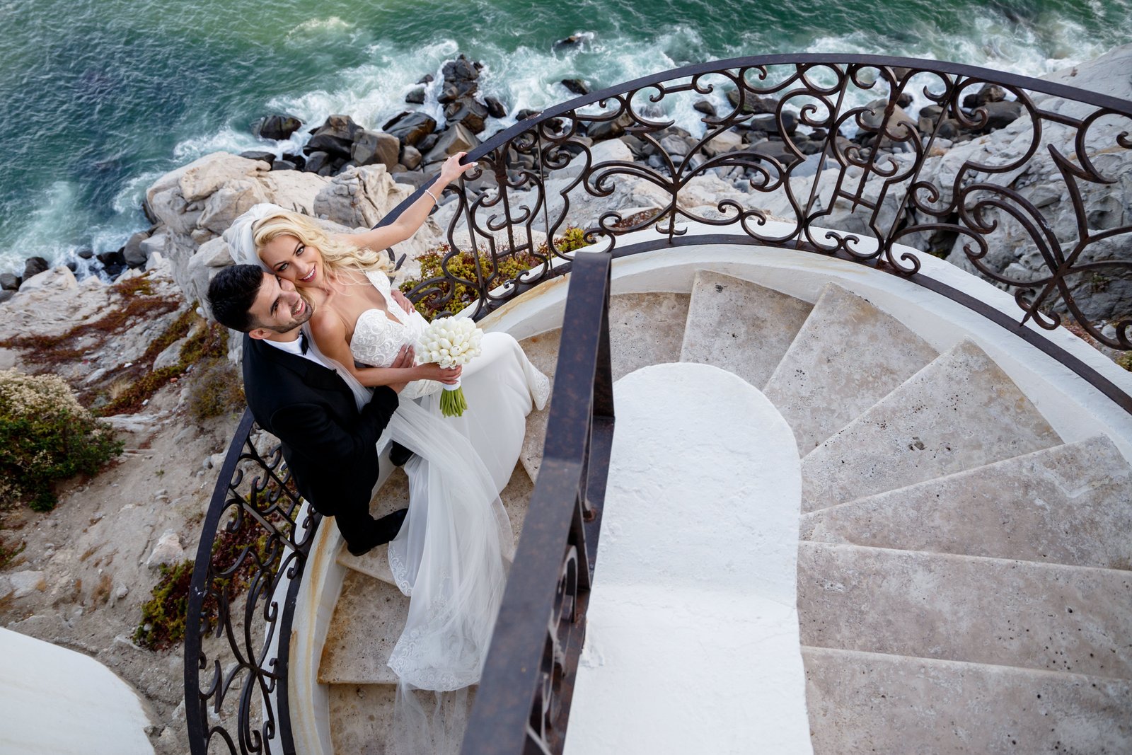 Bride and Groom photo session at Villa la Roca Pedregal Cabo San Lucas