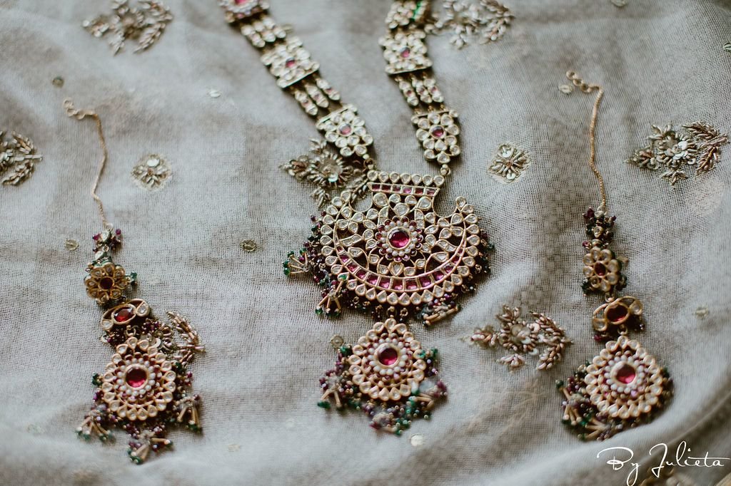 Details of the Brides Indian Wedding Dress in Los Cabos Mexico.