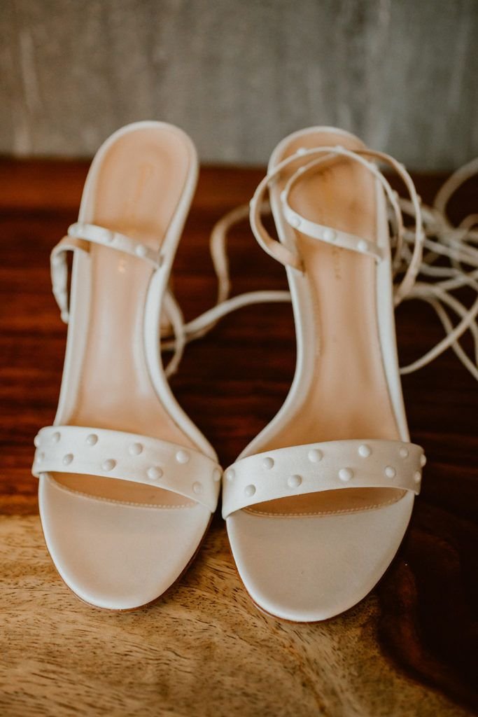 Schutz did the trick when my Bride, Alexa, was looking for the perfect shoes to fit her style. They were super simple, classy and elegant.