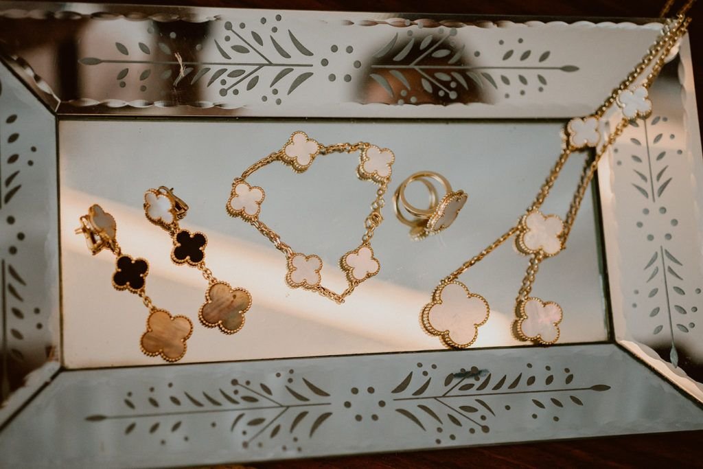 Beautiful jewelry made by a local designed that Alexa, my bride decided to use for her wedding day that took place at Solaz in Los Cabos, Mexico.